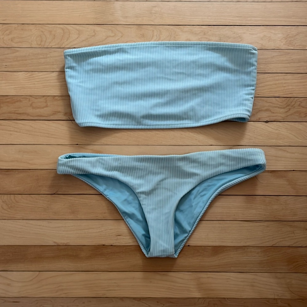 Frankies Bikinis Set